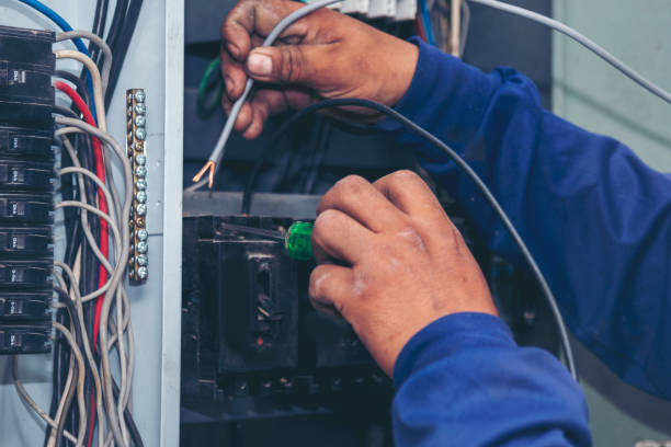 Best Emergency Electrical Repair  in Baileys Crossroads, VA